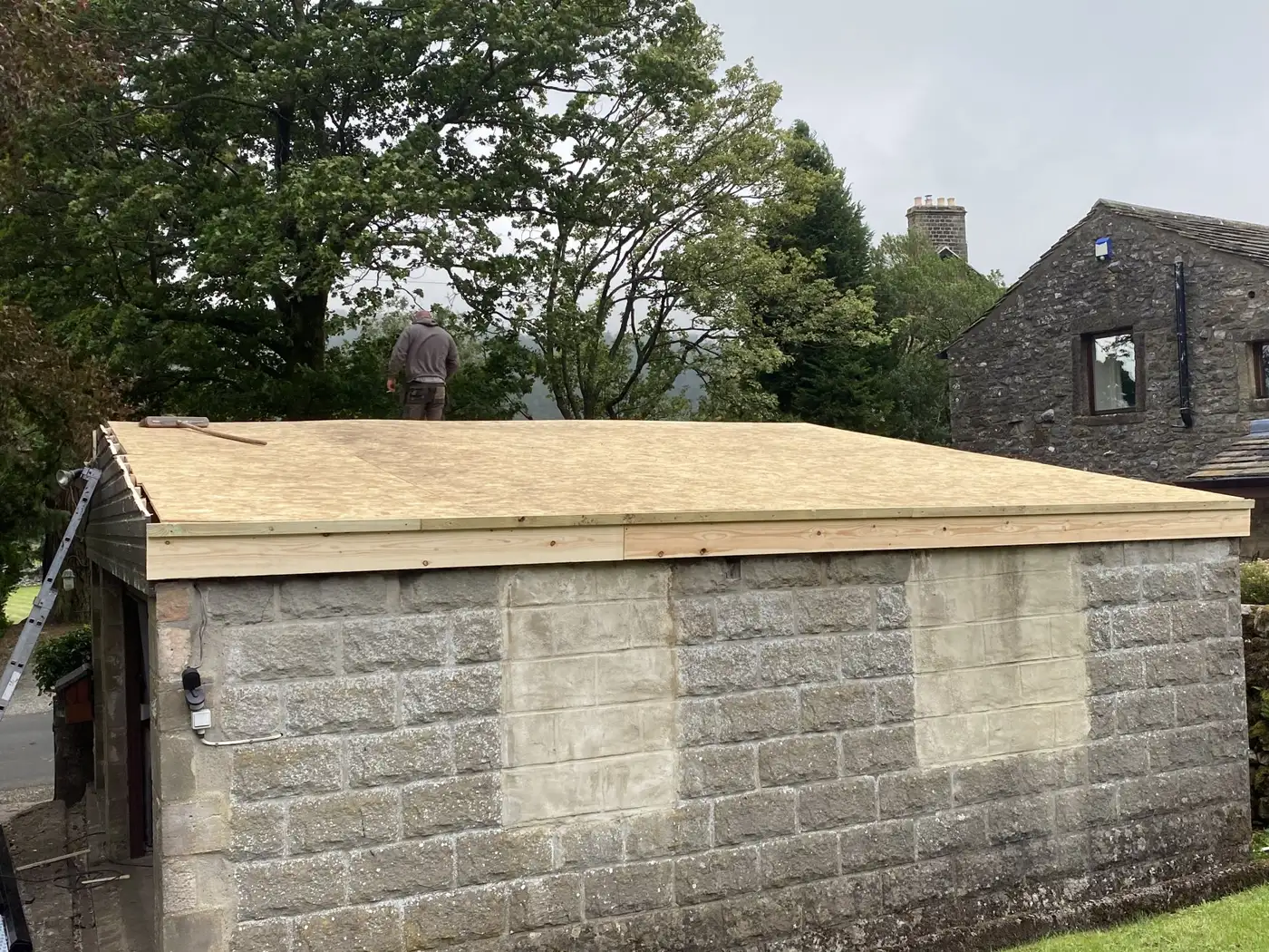 Flat and rubber roofing by Broomhill Roofing, photo 9