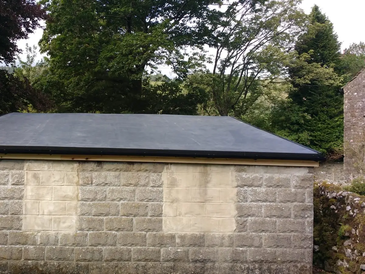 Flat and rubber roofing by Broomhill Roofing, photo 11