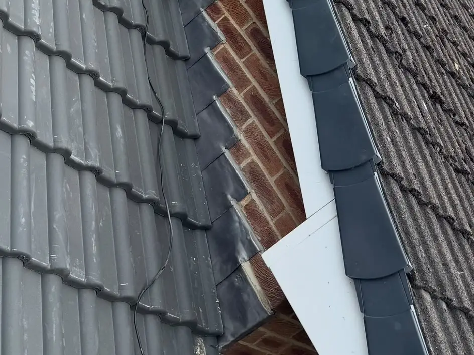 Tiled roof by Broomhill Roofing, photo 1