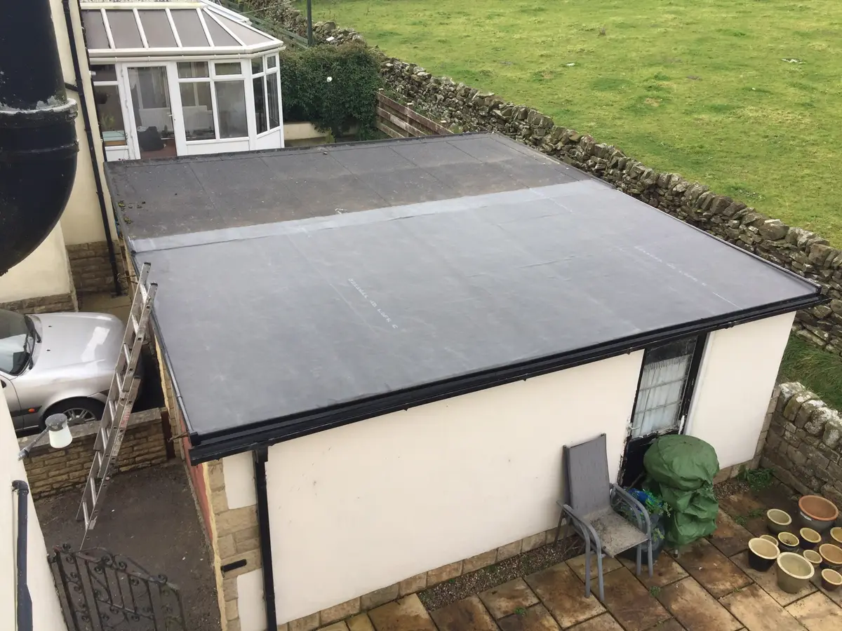 Rubber Roofs work by Broomhill Roofing